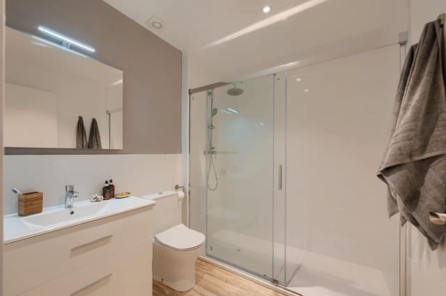 8 Zimmer Wohnung zu verkaufen in La Dreta de L'Eixample, Barcelona Stadt - 1.078.000 € (Ref: 9559304)