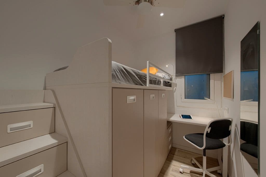 8 Zimmer Wohnung zu verkaufen in Barcelona Stadt - 1.078.000 € (Ref: 9559304)