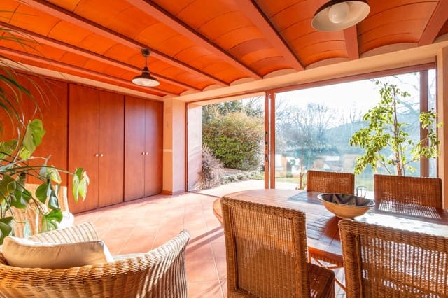 4 Zimmer Doppelhaus zu verkaufen in Palol de Revardit mit Garage - 750.000 € (Ref: 9563995)