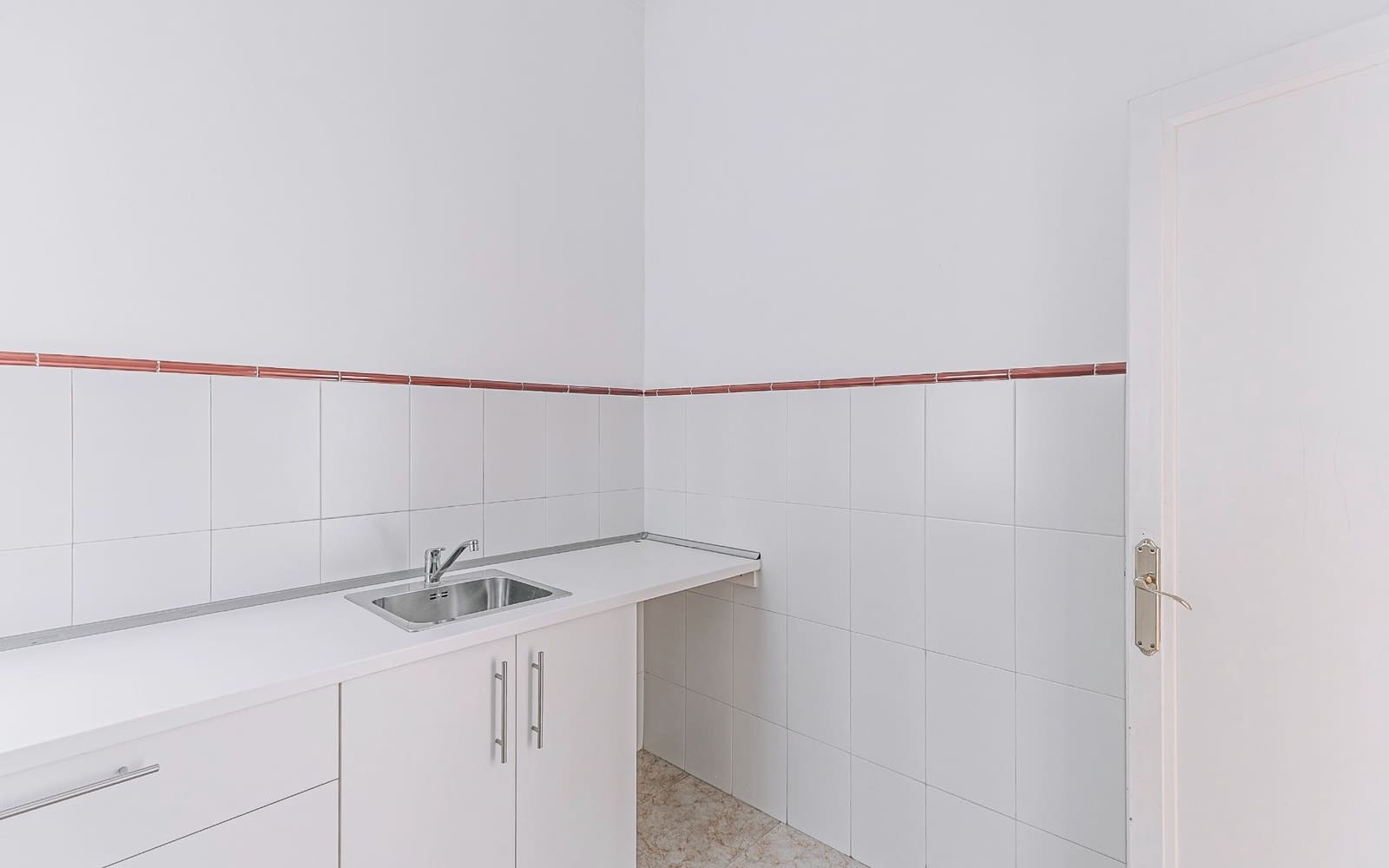 Kontor til leje i Barcelona by - € 1.300 (Ref: 9566450)