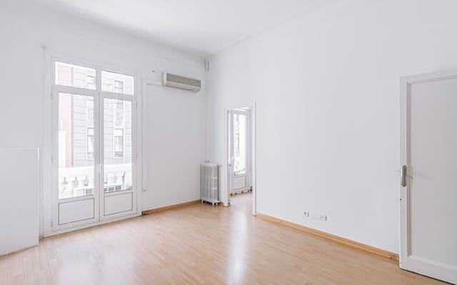 Kontor til leje i Sant Gervasi - Galvany, Barcelona by - € 1.300 (Ref: 9566450)
