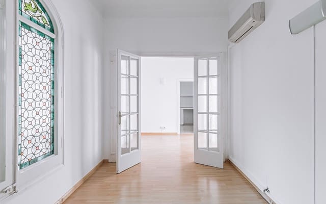 Kontor til leje i Sant Gervasi - Galvany, Barcelona by - € 1.300 (Ref: 9566450)