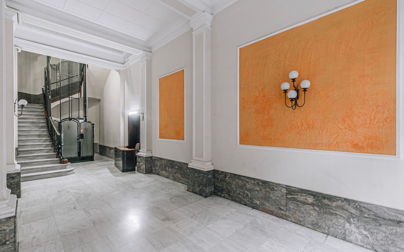 Kontor til leje i Barcelona by - € 1.300 (Ref: 9566450)