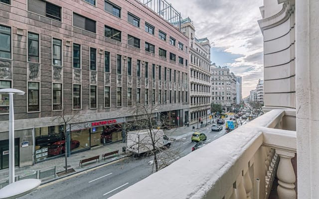 Kontor til leje i Sant Gervasi - Galvany, Barcelona by - € 1.300 (Ref: 9566450)