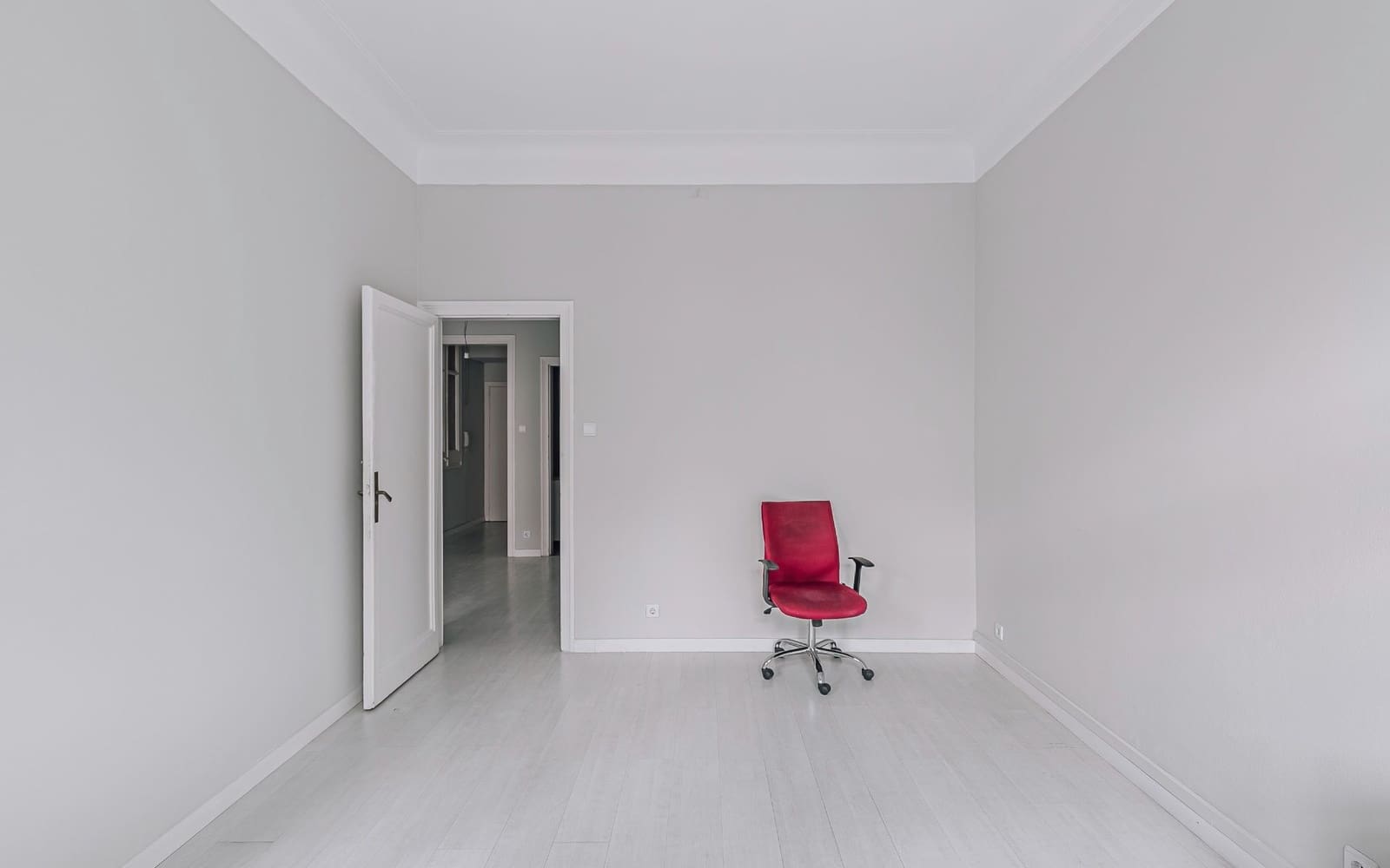 Kontor til leje i Barcelona by - € 1.100 (Ref: 9566451)