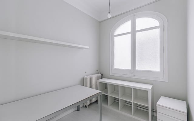 Kontor til leje i Sant Gervasi - Galvany, Barcelona by - € 1.100 (Ref: 9566451)