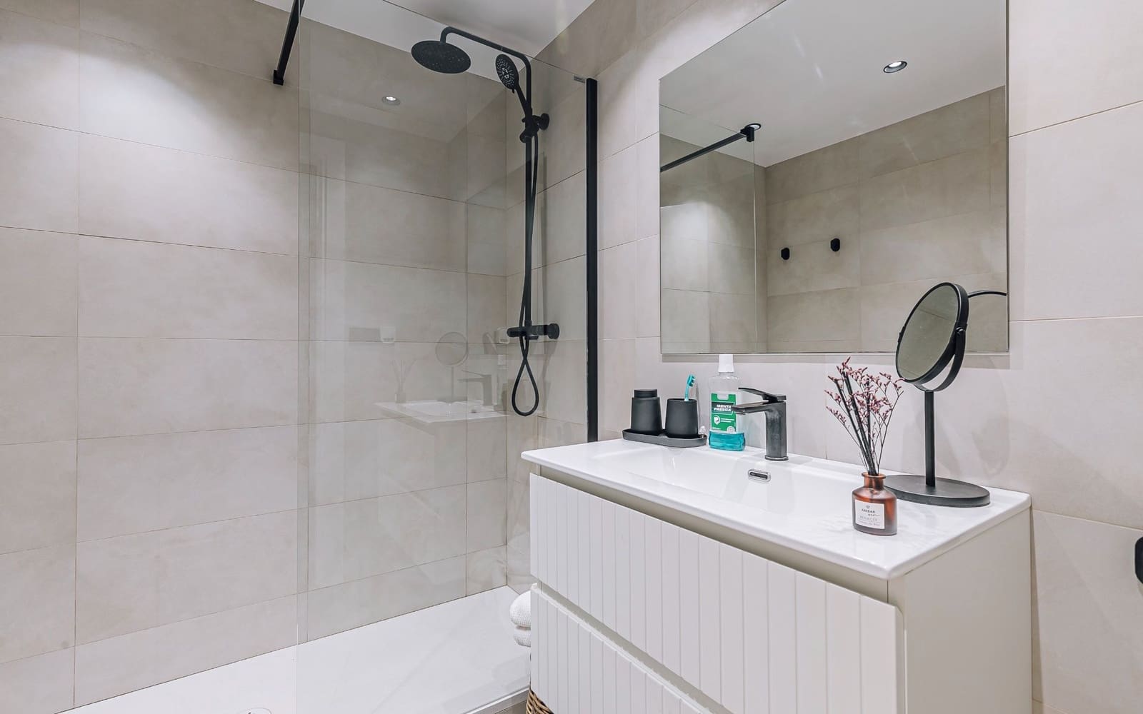 1 soverom Leilighet til salgs i Barcelona by - € 325 000 (Ref: 9566452)