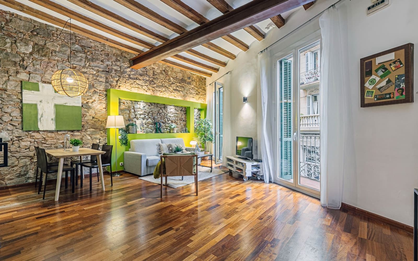 1 soverom Leilighet til salgs i Barcelona by - € 325 000 (Ref: 9566452)