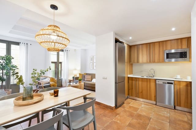 1 chambre Appartement à vendre à El Barri Gòtic, Barcelone ville - 335 000 € (Ref: 9566775)