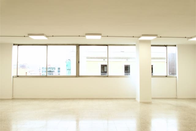 Office for rent in El Parc i La Llacuna del Poblenou, Barcelona city - € 2,200 (Ref: 9566776)