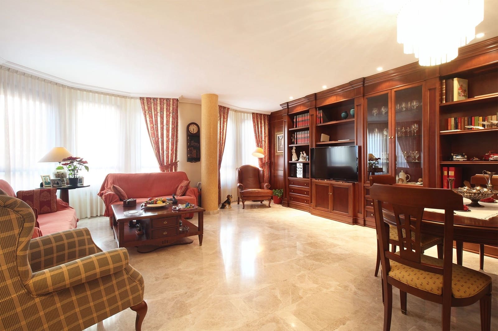 4 soveværelse Lejlighed til salg i Albacete by - € 360.000 (Ref: 9571635)