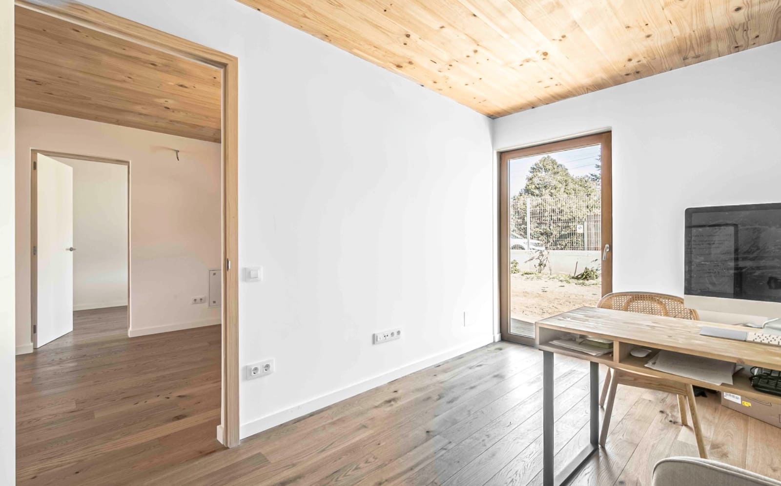 Commercial for sale in Dosrius - € 249,000 (Ref: 9588497)