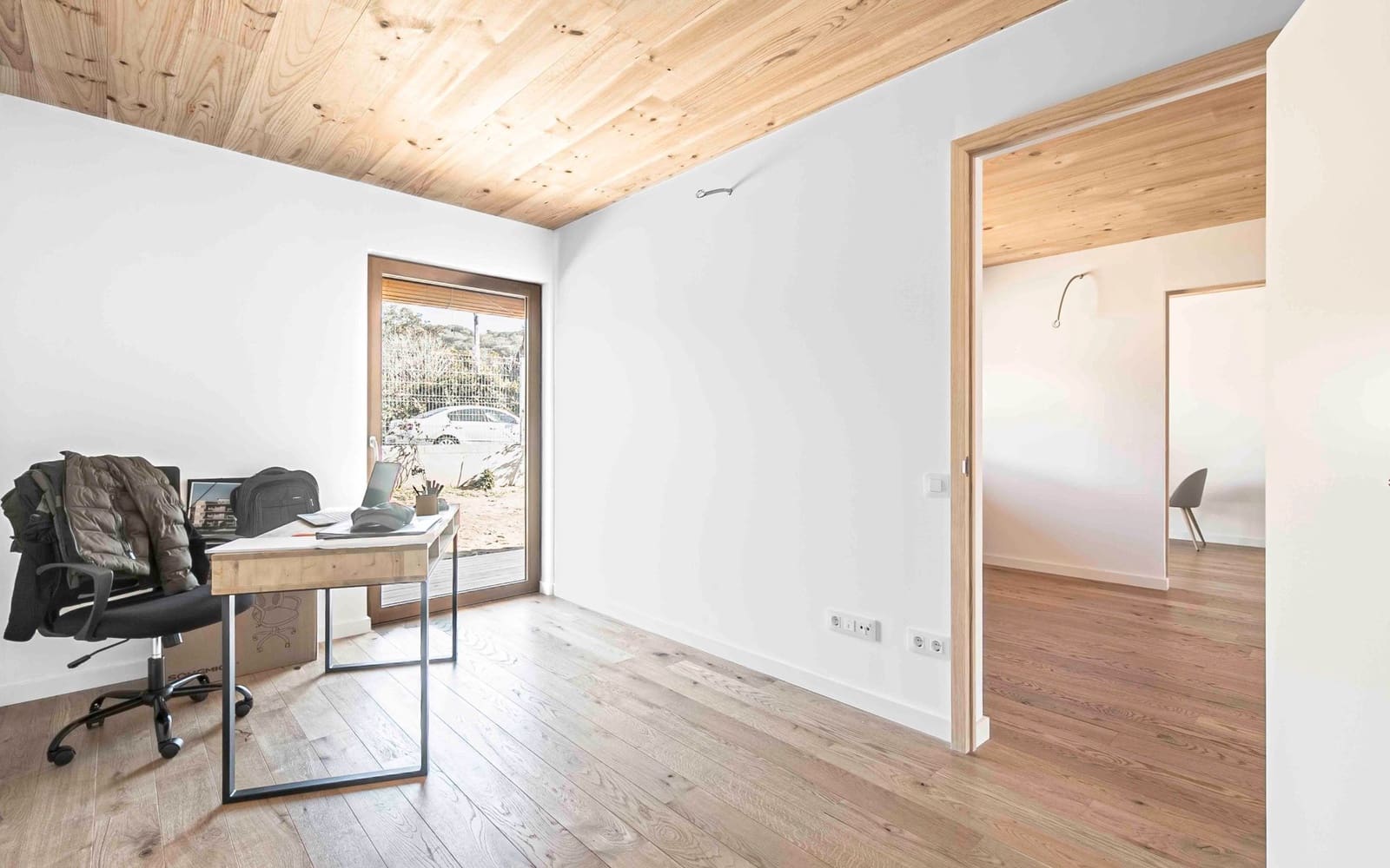 Commercial for sale in Dosrius - € 249,000 (Ref: 9588497)