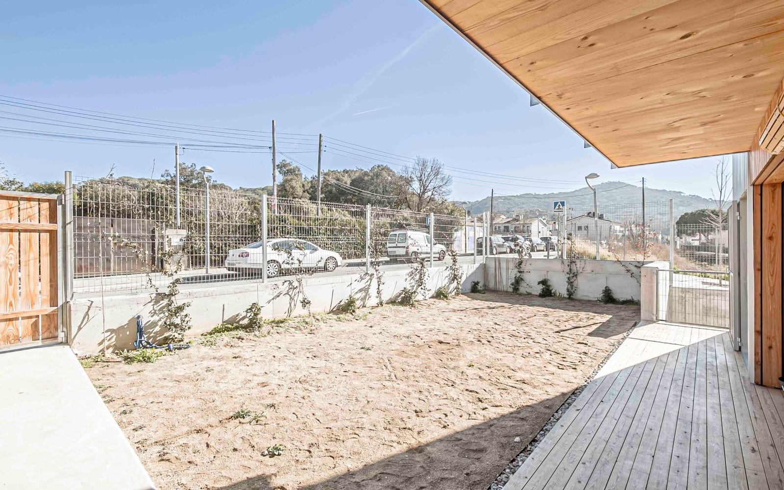 Commercial for sale in Dosrius - € 249,000 (Ref: 9588497)