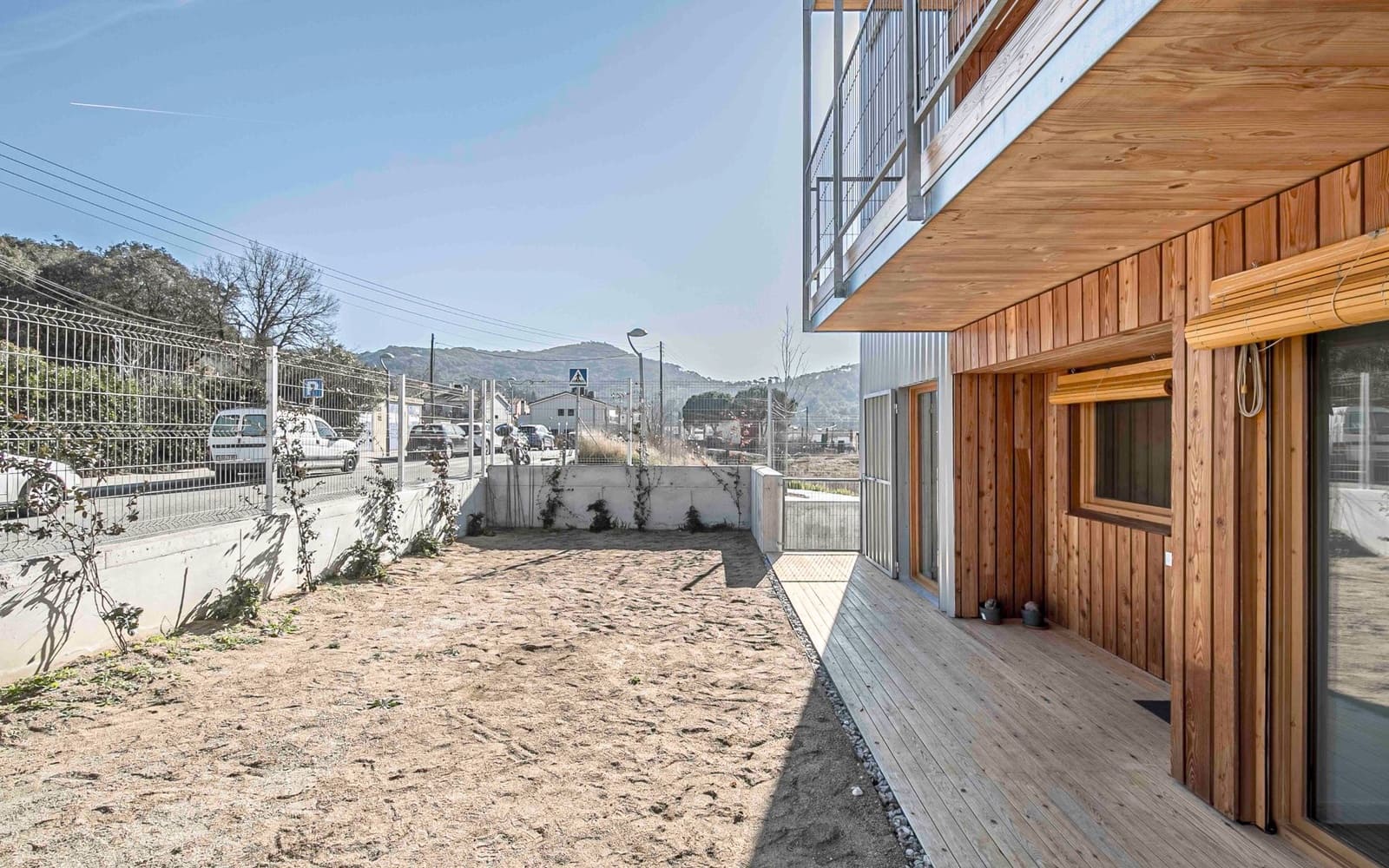 Commercial for sale in Dosrius - € 249,000 (Ref: 9588497)