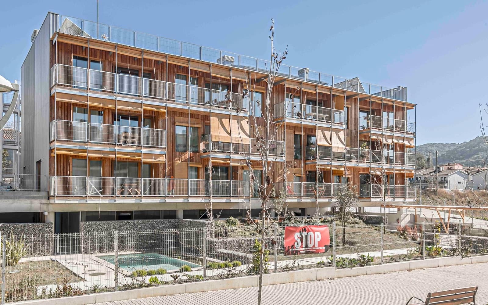 Commercial for sale in Dosrius - € 249,000 (Ref: 9588497)