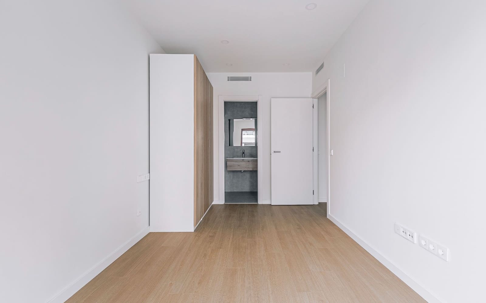 2 Zimmer Wohnung zu vermieten in Barcelona Stadt mit Garage - 1.850 € (Ref: 9588502)