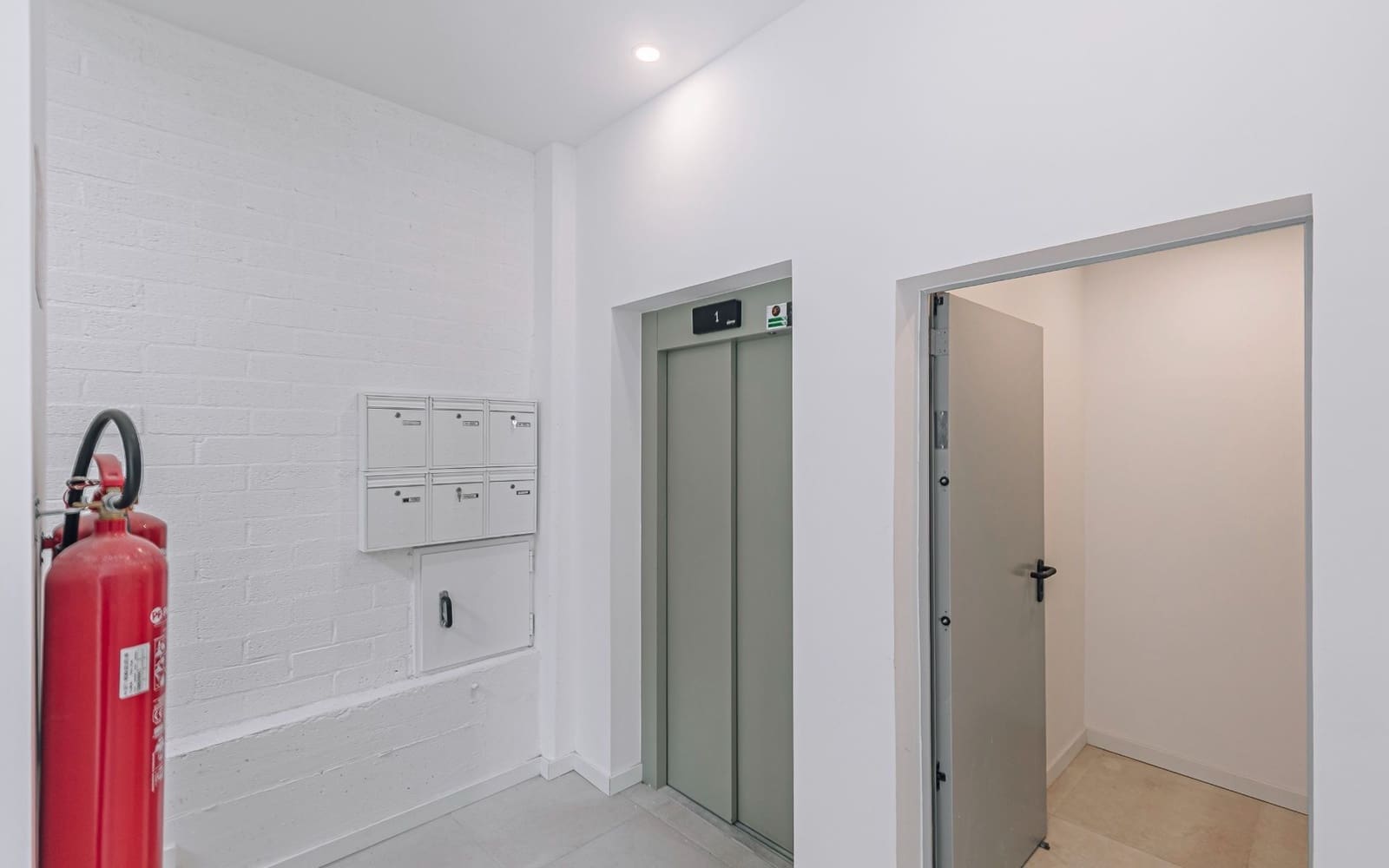 2 Zimmer Wohnung zu vermieten in Barcelona Stadt mit Garage - 1.850 € (Ref: 9588502)