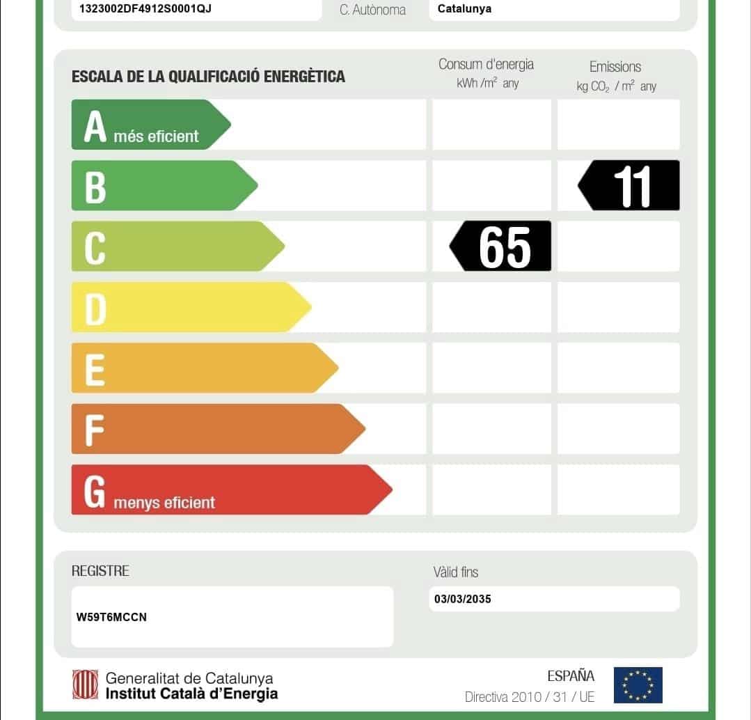 Chalet de 6 habitaciones en Alella en venta con piscina garaje - 1.790.000 € (Ref: 9588504)