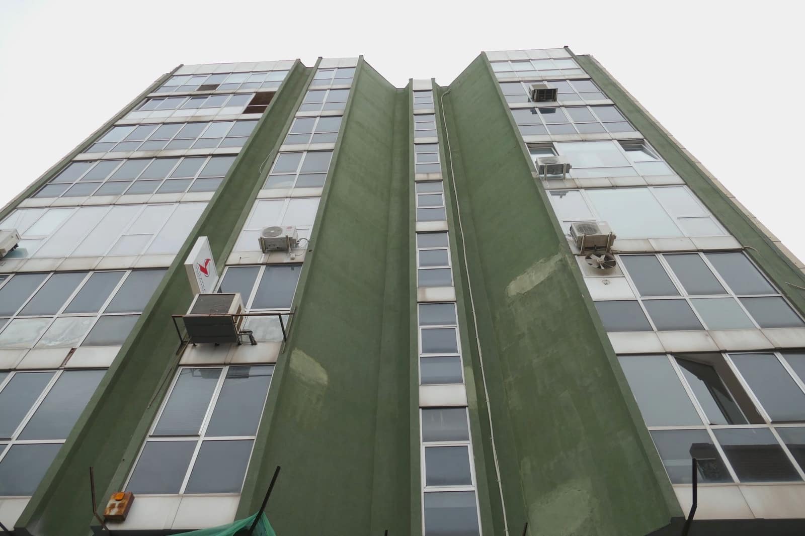 Office for rent in L'Hospitalet de Llobregat - € 3,000 (Ref: 9602717)