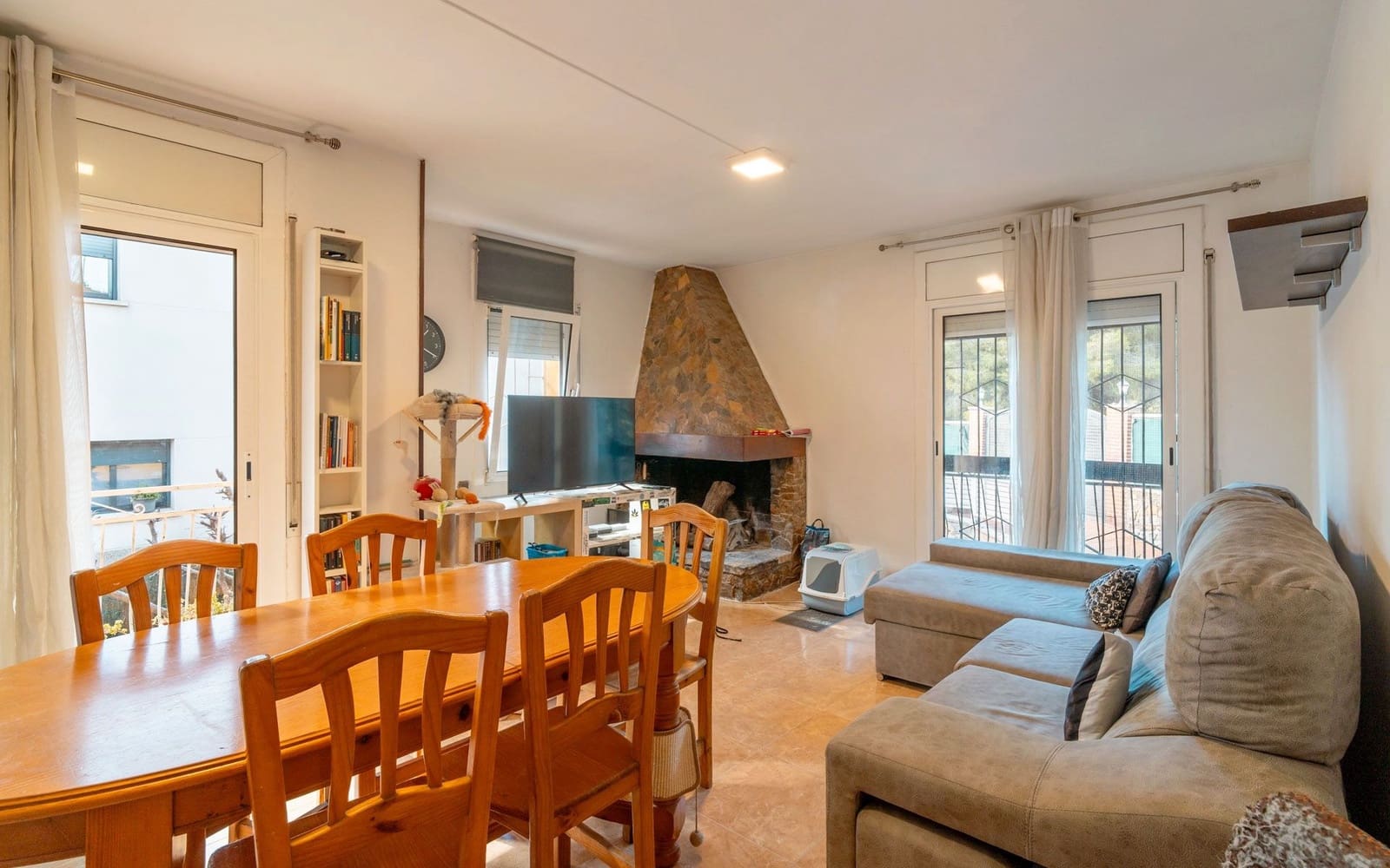 7 soveværelse Villa til salg i Calafell med swimmingpool garage - € 289.000 (Ref: 9603482)