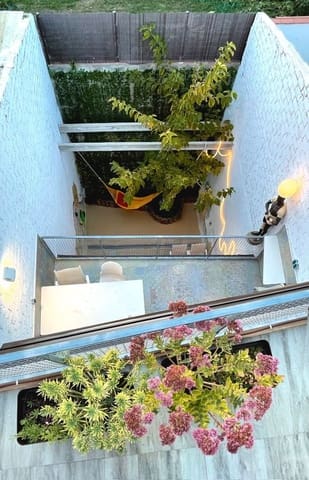 3 slaapkamer Villa te koop in Terrassa met garage - € 550.000 (Ref: 9610522)