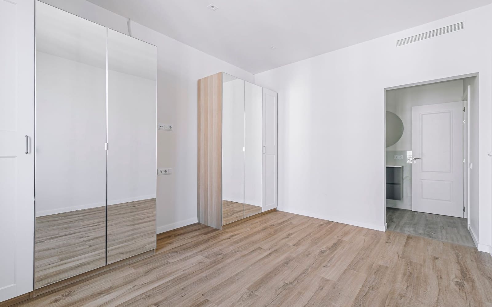 Appartement de 3 chambres à louer à Barcelone ville - 4 490 € (Ref: 9611914)