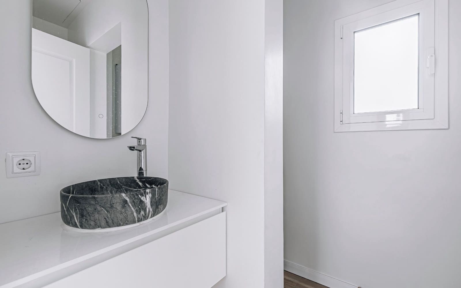 Appartement de 3 chambres à louer à Barcelone ville - 4 490 € (Ref: 9611914)