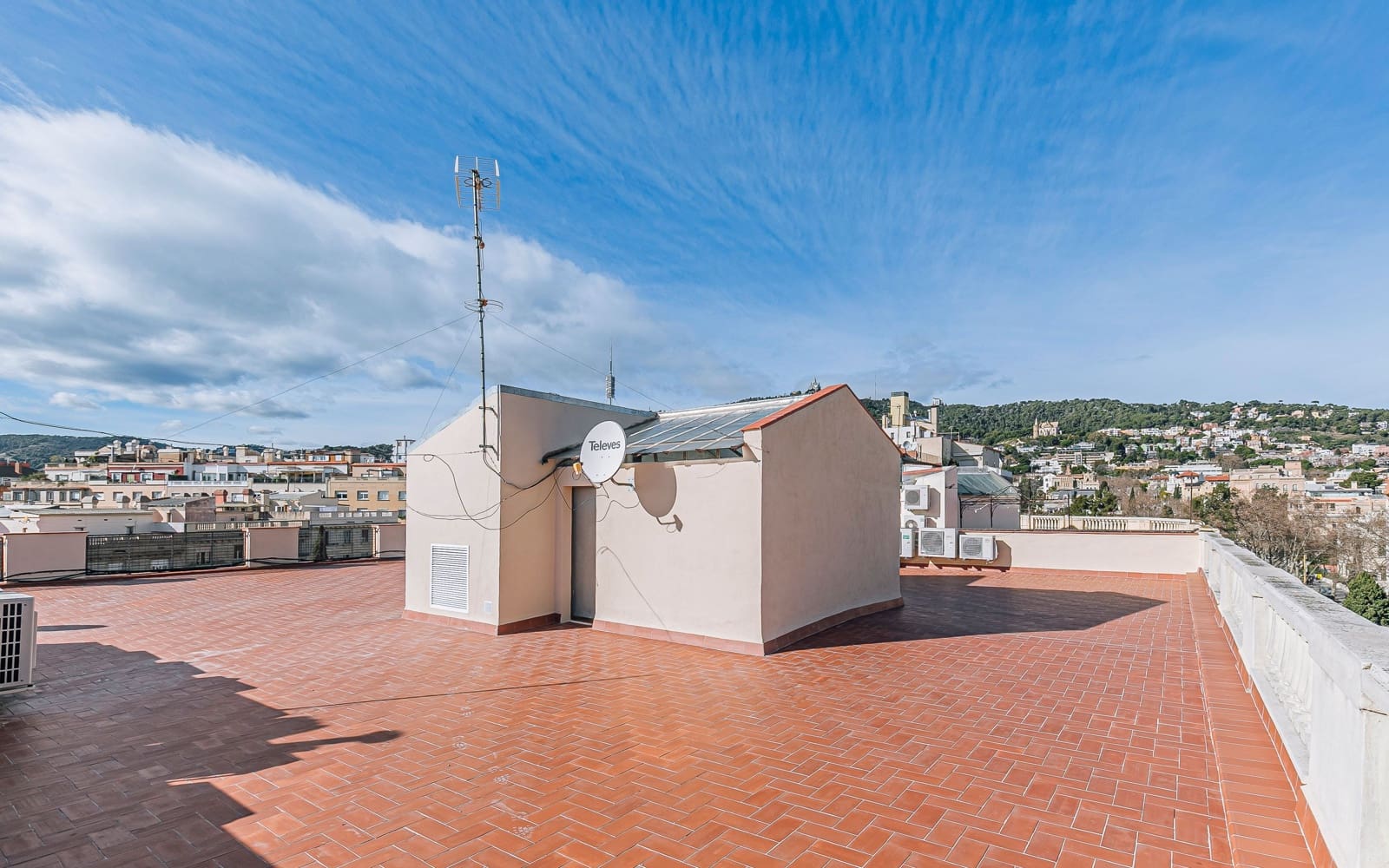 Appartement de 3 chambres à louer à Barcelone ville - 4 490 € (Ref: 9611914)