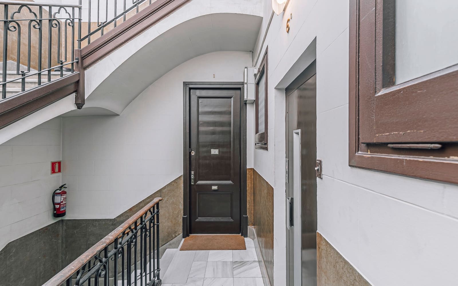 Appartement de 3 chambres à louer à Barcelone ville - 4 490 € (Ref: 9611914)