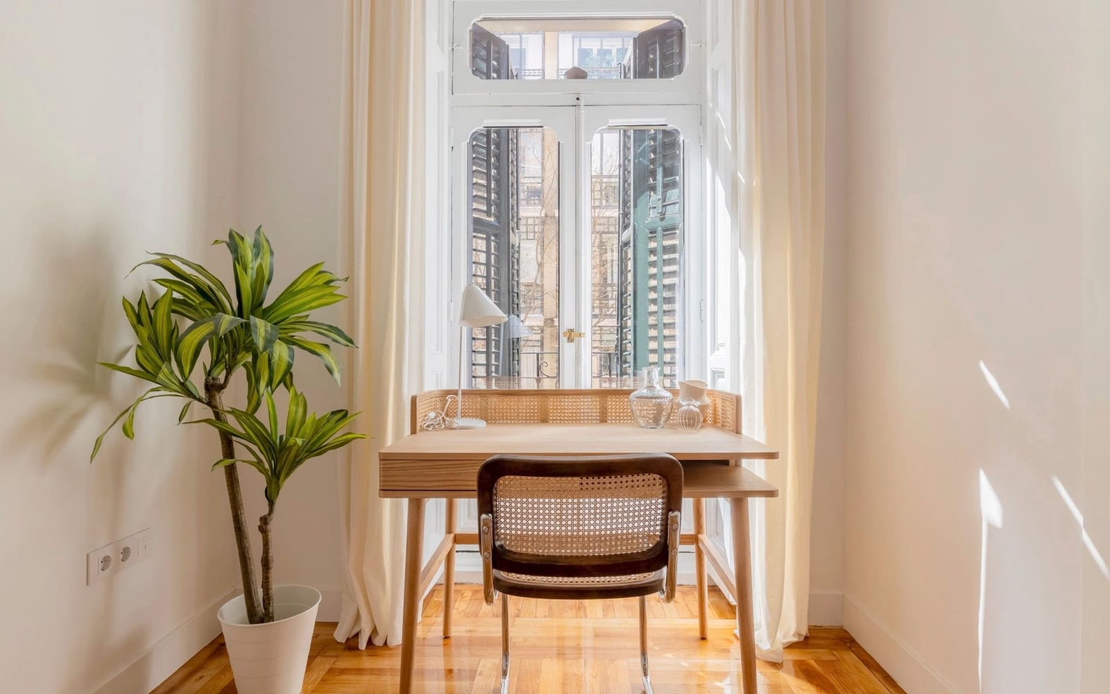 2 soverom Leilighet til leie i Madrid by - € 4 400 (Ref: 9611915)