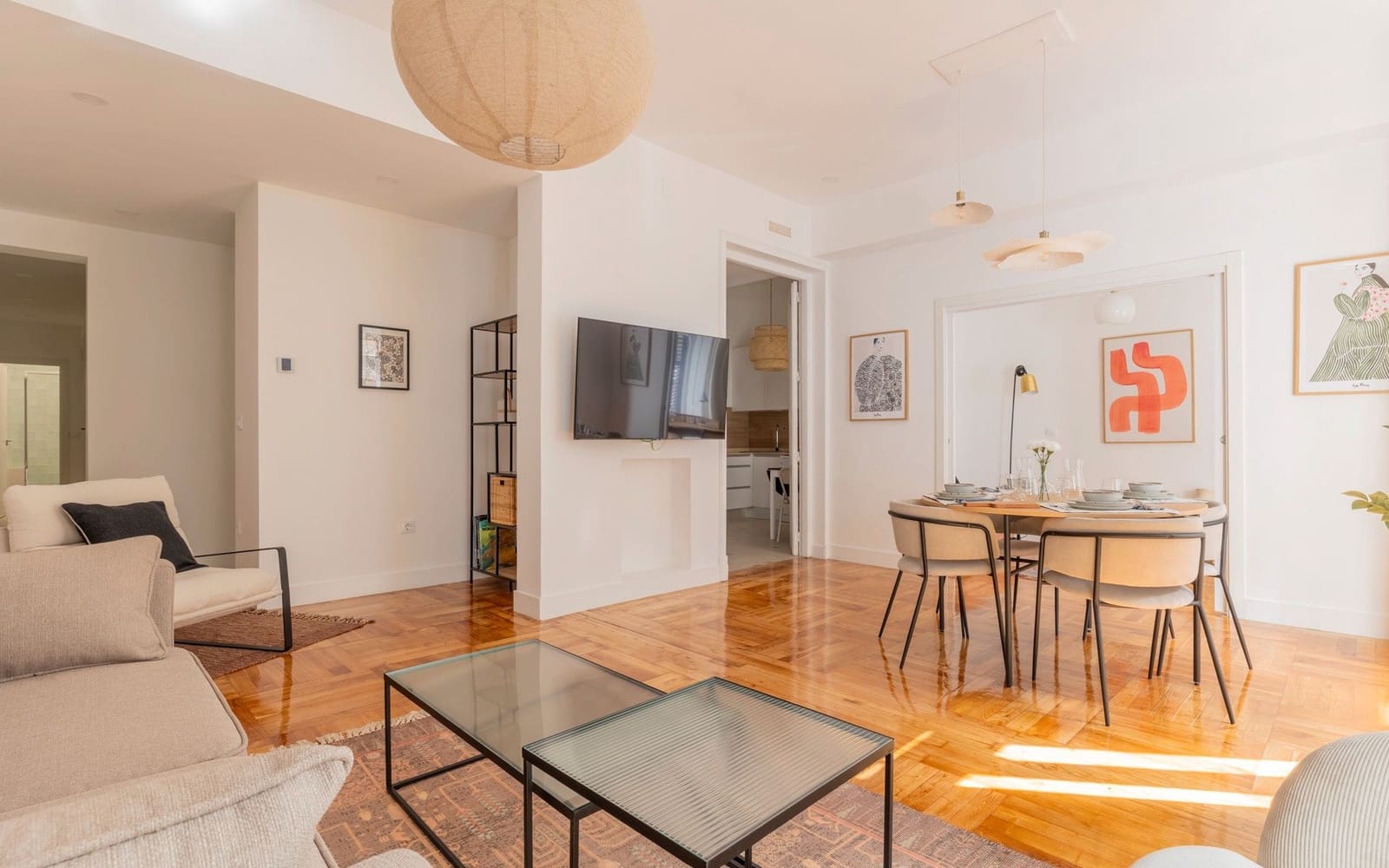 2 soverom Leilighet til leie i Madrid by - € 4 400 (Ref: 9611915)