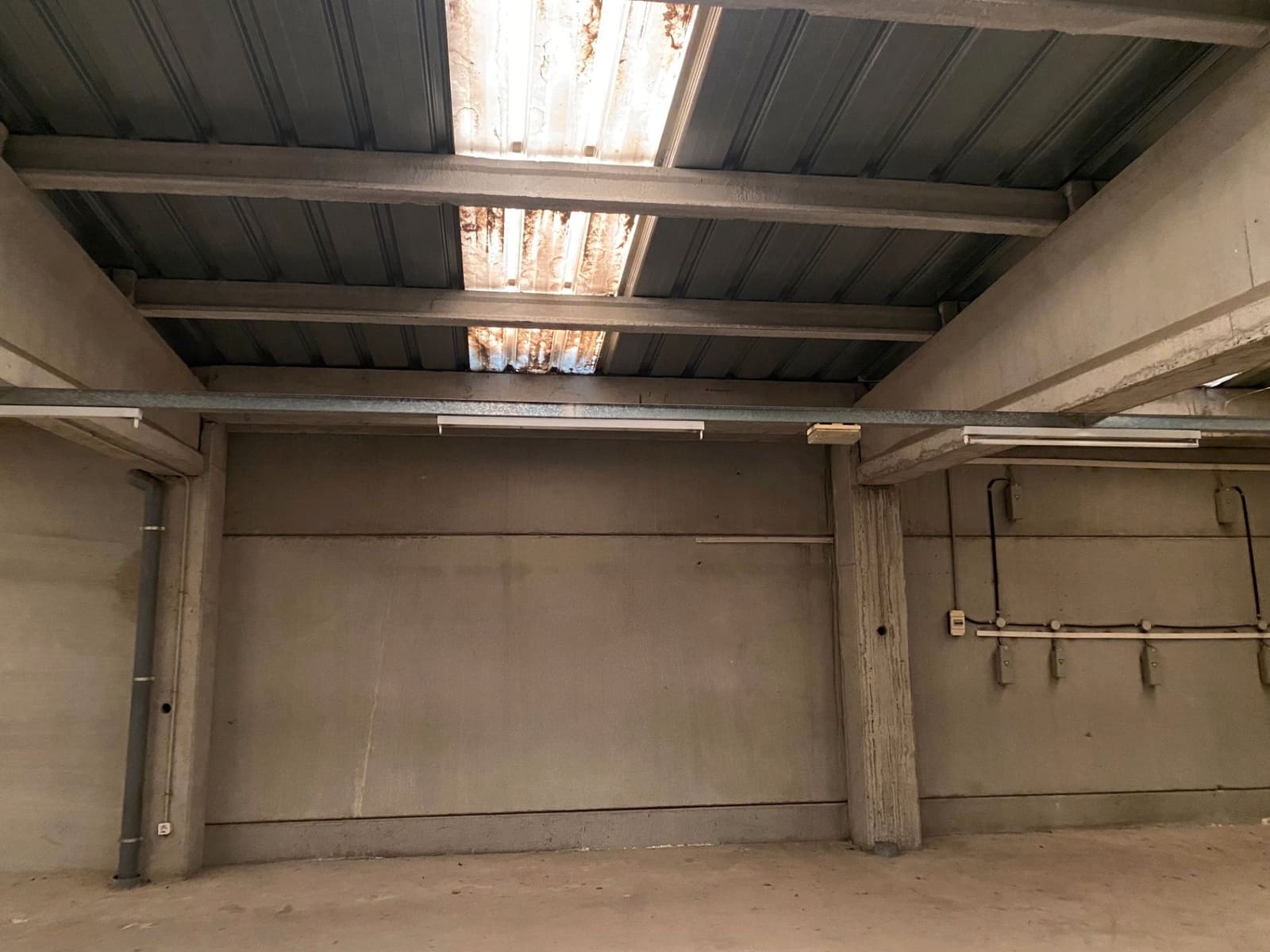 Commercial for sale in Figueres - € 1,800,000 (Ref: 9611916)