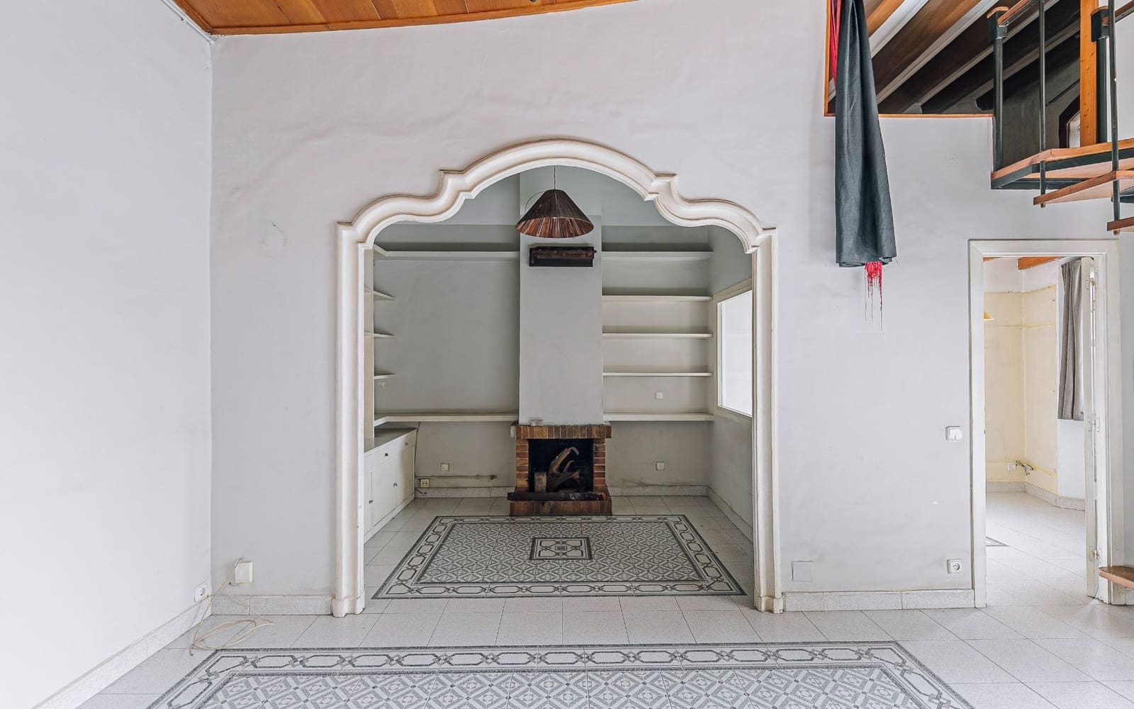 3 bedroom Flat for sale in Barcelona city - € 425,000 (Ref: 9618709)