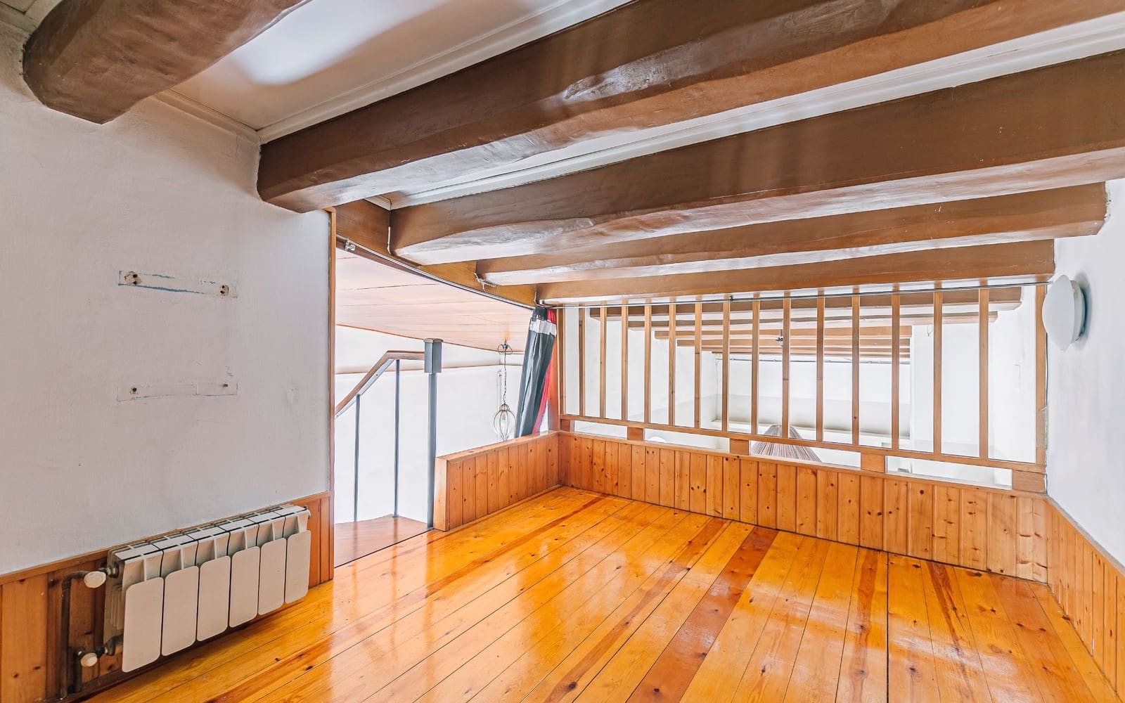 3 bedroom Flat for sale in Barcelona city - € 425,000 (Ref: 9618709)