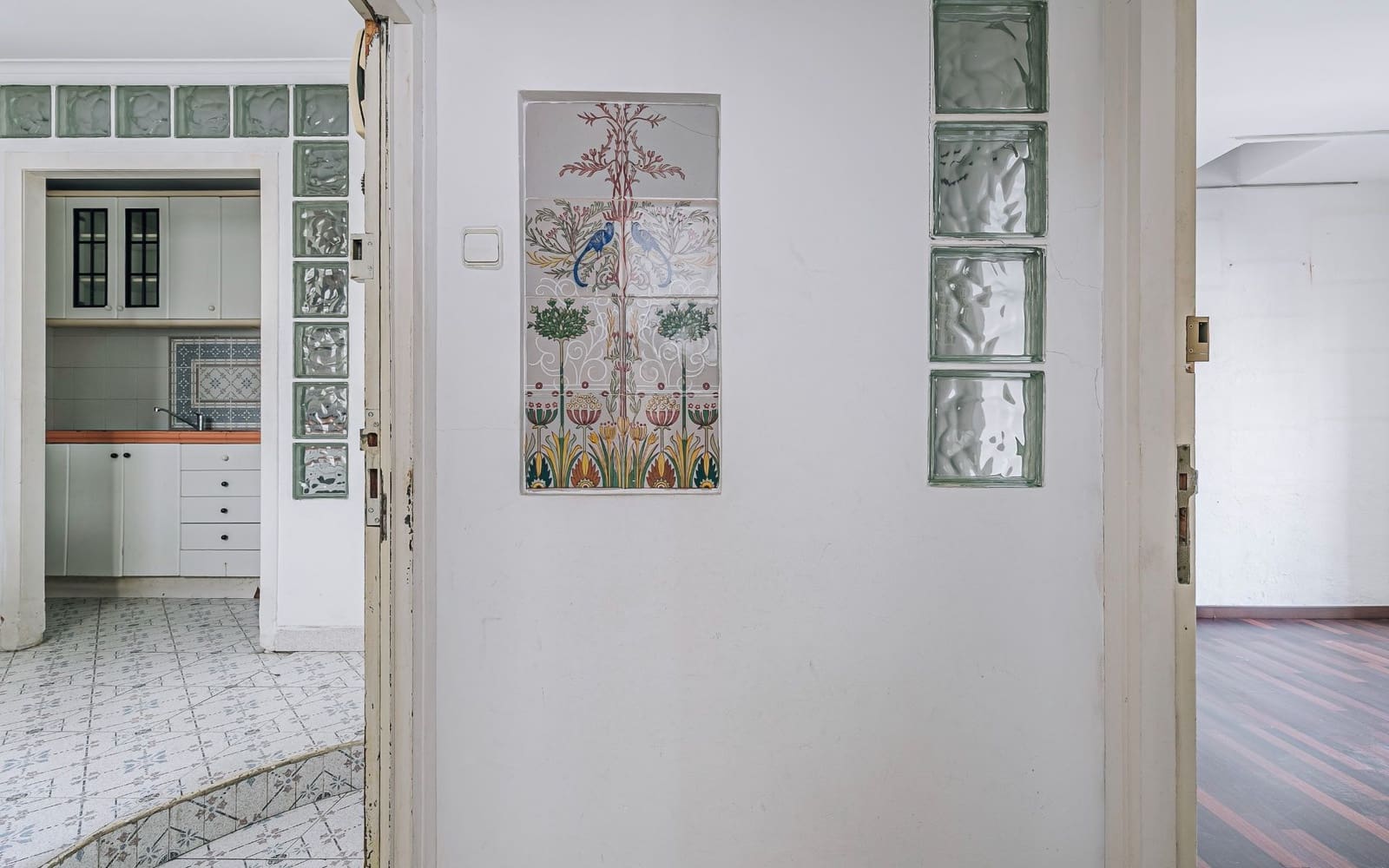 3 bedroom Flat for sale in Barcelona city - € 425,000 (Ref: 9618709)