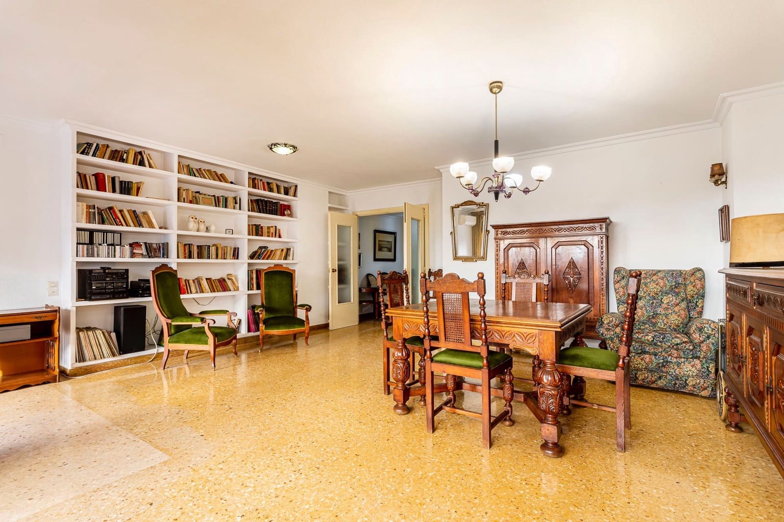 4 soverom Leilighet til salgs i Valencia by med garasje - € 495 000 (Ref: 9618710)