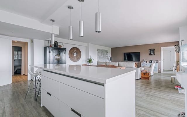 5 chambre Appartement à vendre à Castelldefels avec piscine garage - 825 000 € (Ref: 9618712)