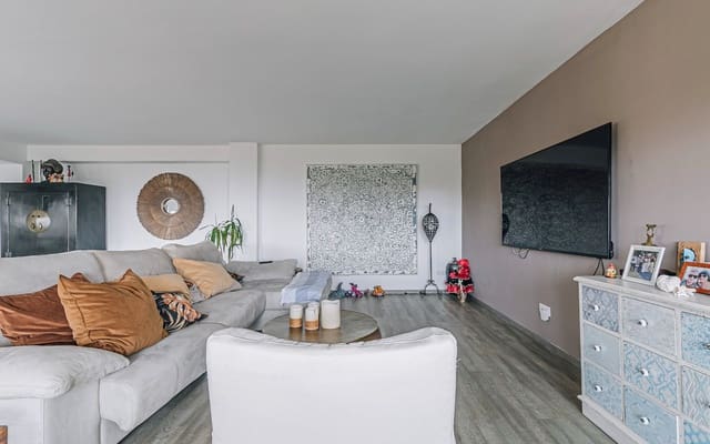 5 chambre Appartement à vendre à Castelldefels avec piscine garage - 825 000 € (Ref: 9618712)