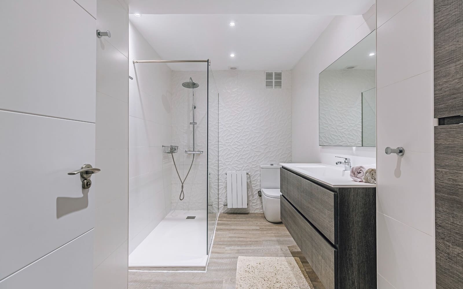 5 chambre Appartement à vendre à Castelldefels avec piscine garage - 825 000 € (Ref: 9618712)