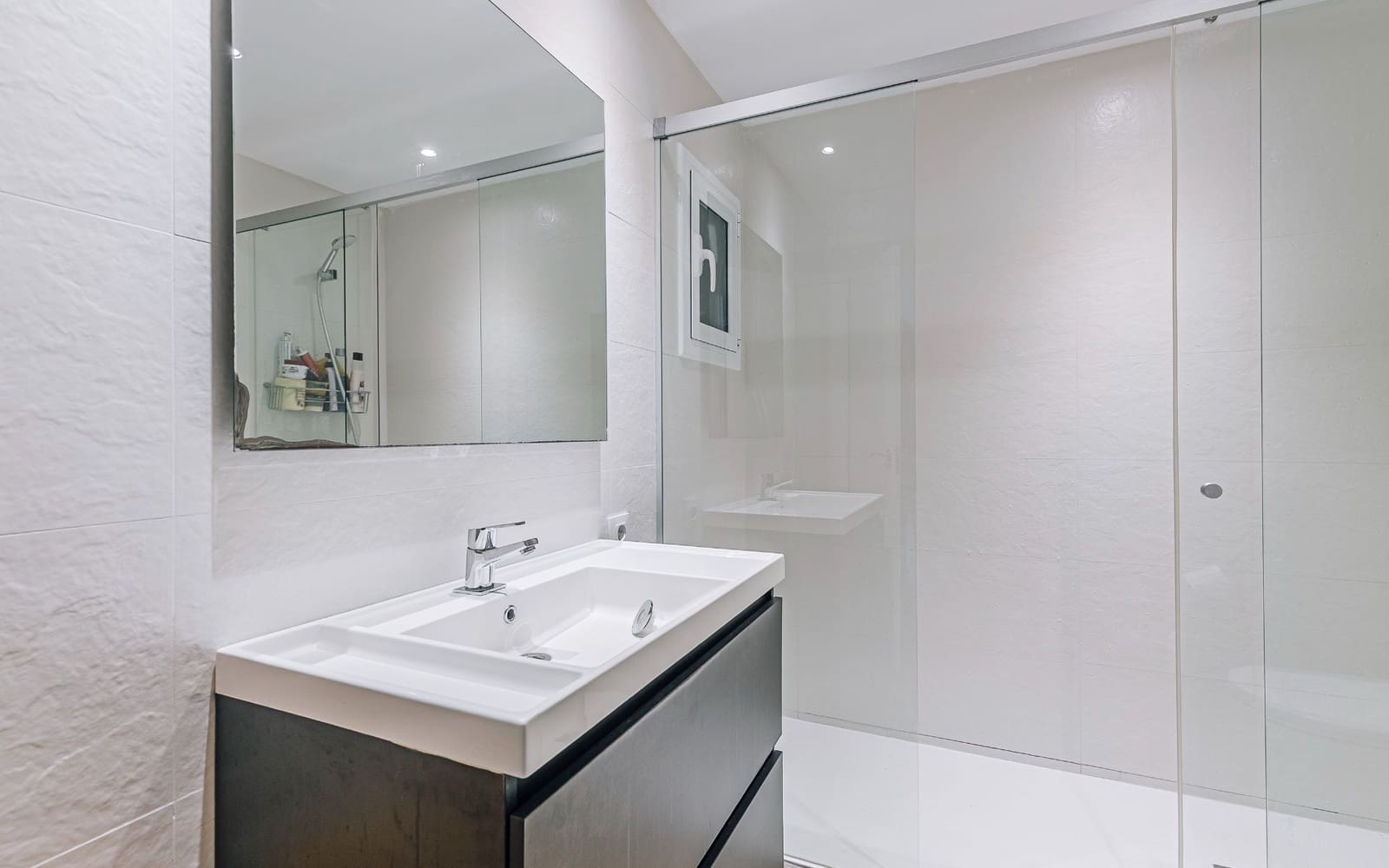 5 chambre Appartement à vendre à Castelldefels avec piscine garage - 825 000 € (Ref: 9618712)