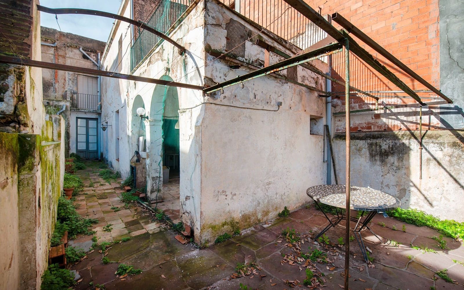 6 bedroom Townhouse for sale in Malgrat de Mar - € 485,000 (Ref: 9618713)