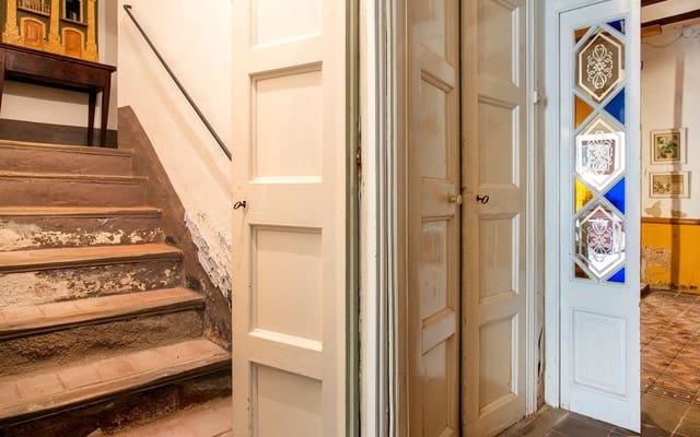 6 bedroom Townhouse for sale in Malgrat de Mar - € 485,000 (Ref: 9618713)