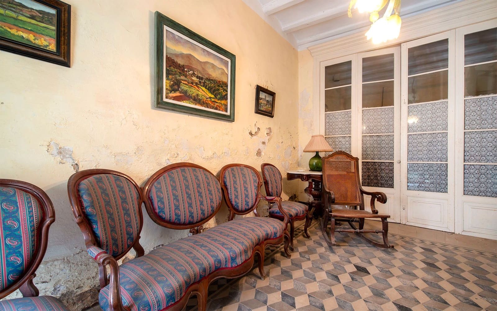 6 bedroom Townhouse for sale in Malgrat de Mar - € 485,000 (Ref: 9618713)