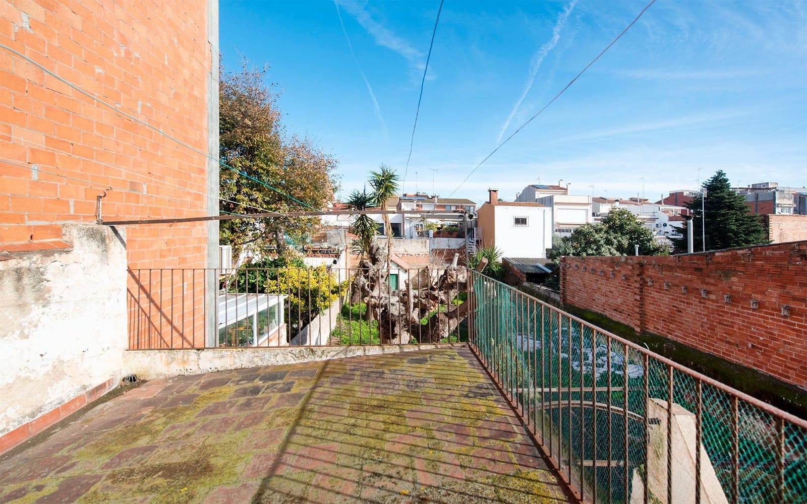 6 bedroom Townhouse for sale in Malgrat de Mar - € 485,000 (Ref: 9618713)