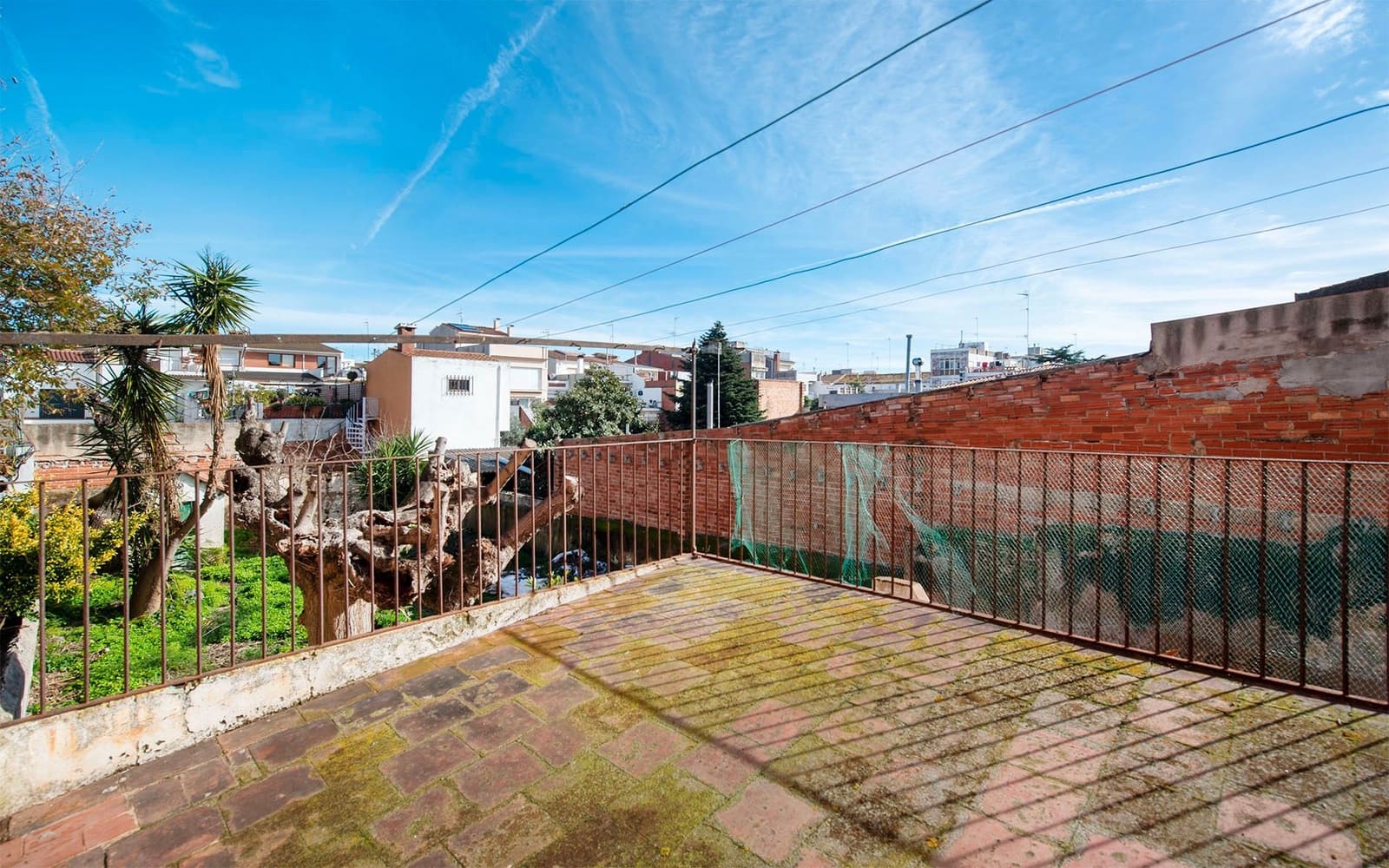 6 bedroom Townhouse for sale in Malgrat de Mar - € 485,000 (Ref: 9618713)