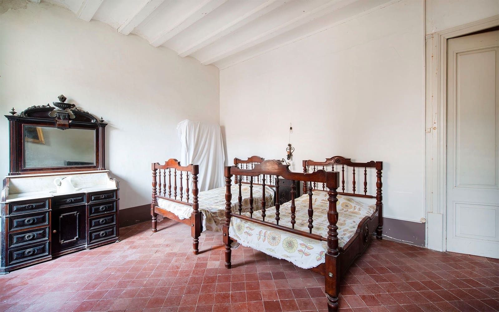 6 bedroom Townhouse for sale in Malgrat de Mar - € 485,000 (Ref: 9618713)