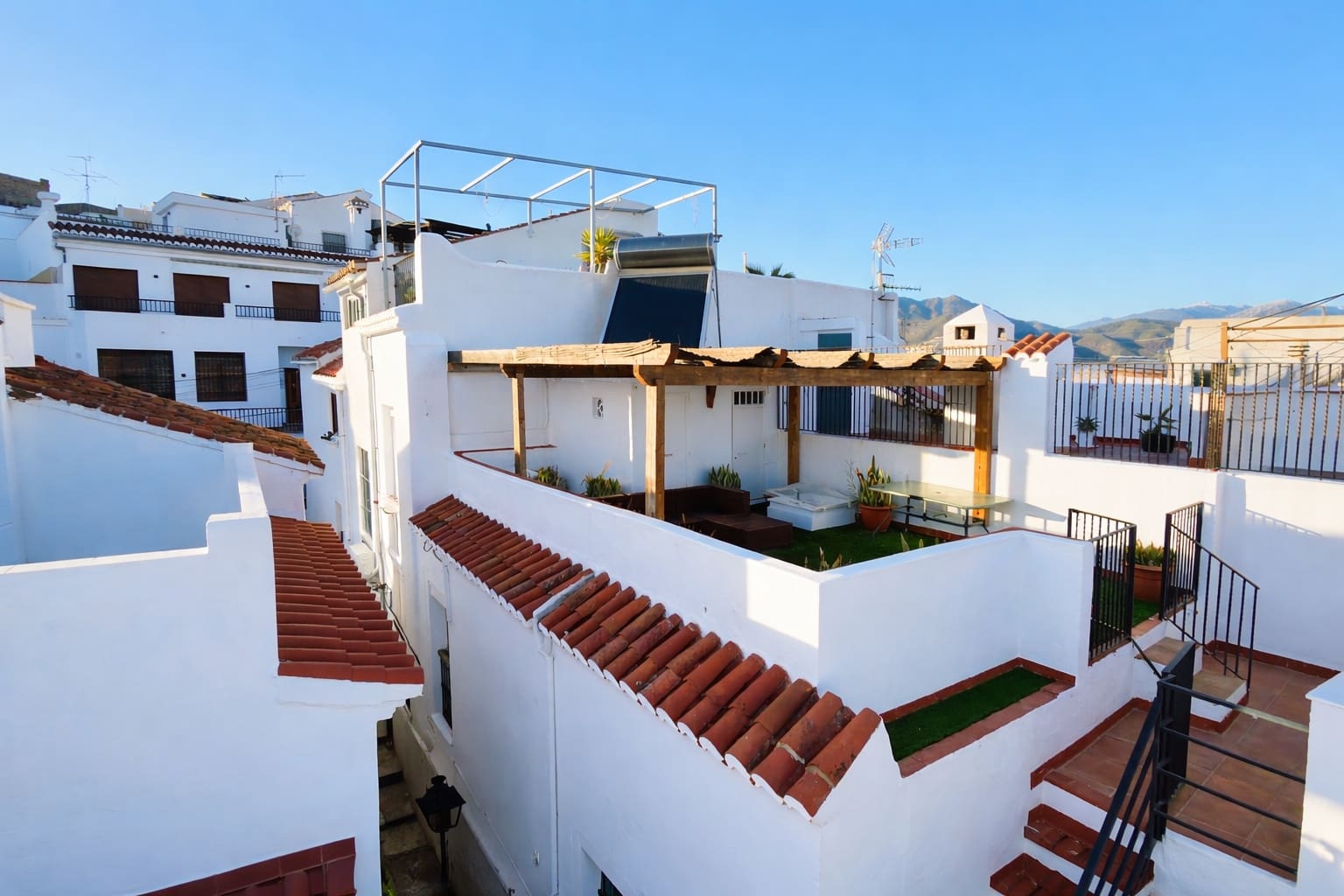 3 soveværelse Byhus til salg i Salobrena - € 245.000 (Ref: 9618714)