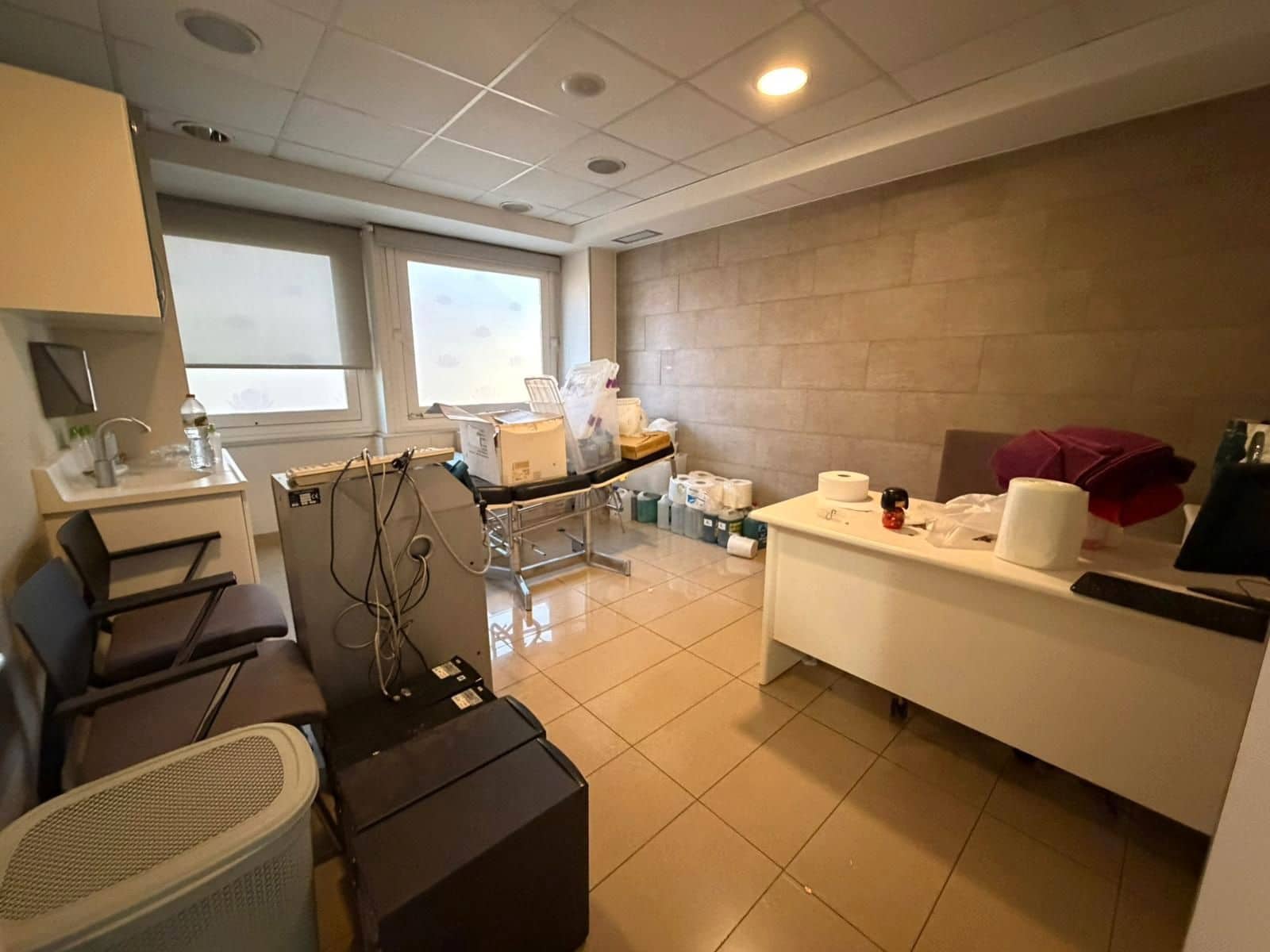 Kontor til leje i Barcelona by - € 5.000 (Ref: 9628422)