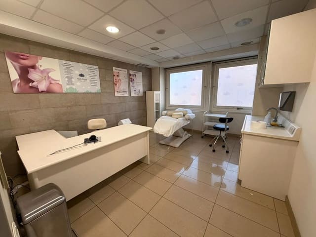 Kontor til leje i La Dreta de L'Eixample, Barcelona by - € 5.000 (Ref: 9628422)